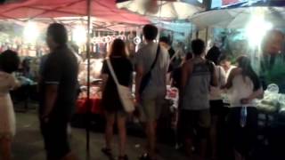 Thapae Walking Street ถนนคนเดินท่าแพ 1