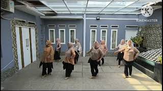 My Spicy Margareta Line Dance. Choreografed by Joshua Talbot. Danced by Happy Moms Bandung.