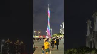 中国最美最震撼夜景，广州花城广场实至名归，你认同吗