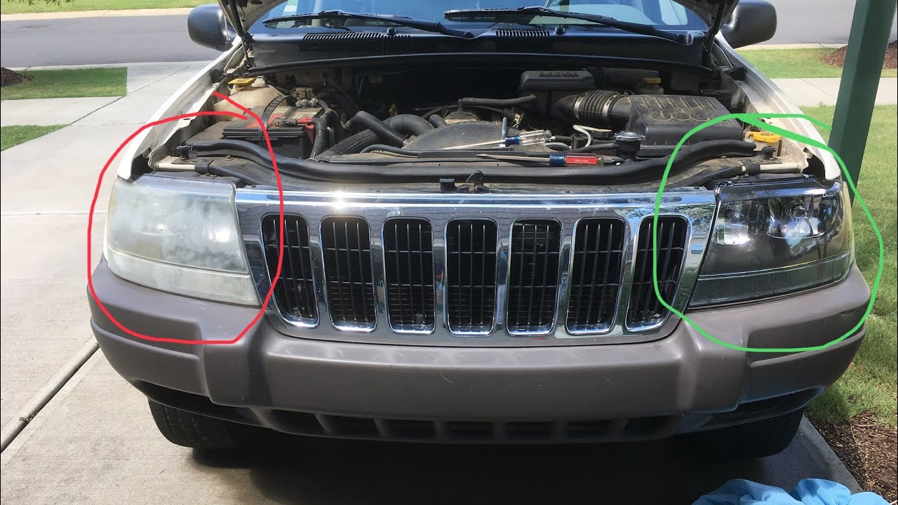 Changing Headlight 2011 Jeep Grand Cherokee