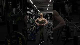 Vuoteen mahtuu noin 720 treeniä joka tekee tunteina 2160 h,  #shorts #fitness #motivation #video