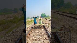 Baby ko admy ki track KY agy #trending #emotional #viralvideo #ytshorts #foryou #railway #mrbeast