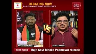 Rajasthan CM Bows Down To Fringe Elements On Padmavati | Newsroom