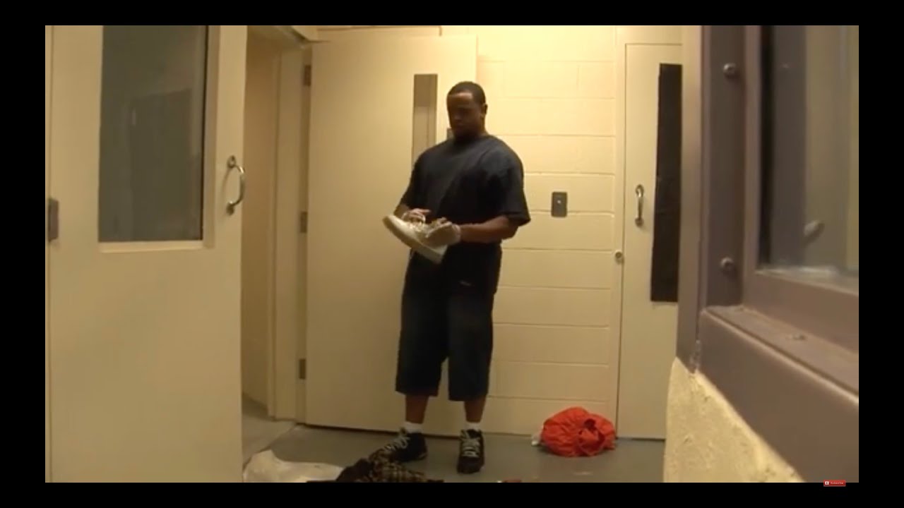 24 HOURS INSIDE A JUVENILE DETENTION CENTER - YouTube