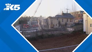 Firefighters battle fire at vacant house in Seattle's Mount Baker neighborhood for hours