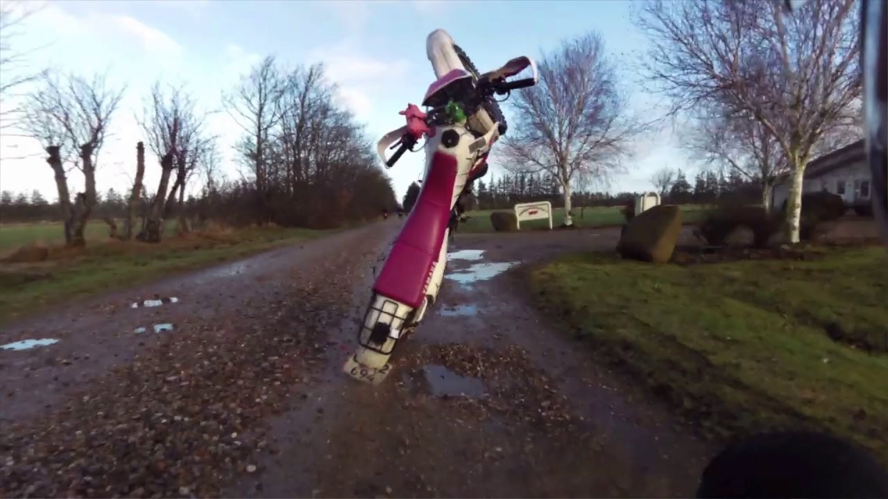 Dt125r Wheelie Ultimate Fail Youtube