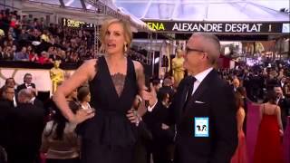 Julia Roberts Red Carpet Interview at the Oscars   LIVE 3 2 14