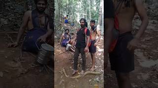 சபரிமலையில் ஒரு சாமி காணவில்லை என்று போட்டு விடுங்க சாமி | ayyappa devotees happy moments talk tamil