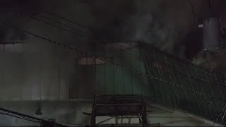 「建物全体から炎が出ている…」3階建ての店舗兼住宅で火事 煙吸って男女6人搬送 北海道函館市 (22/05/25 07:40)