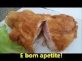 Peito de frango recheado e empanado