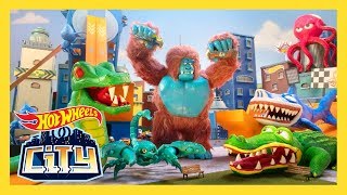 GIANT CREATURES TAKEOVER! | Hot Wheels City | @HotWheels