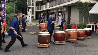 特別養護老人ホーム   ラポール三ツ沢   秋祭りでの『和太鼓   あらじん』の、太鼓演奏。