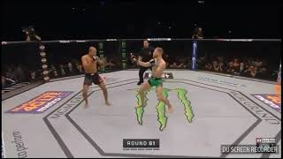 Conor Macgregor gana el campeonato en 13 segundos