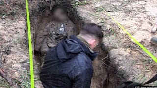 The Grisly Job Of Exhuming The Dead In Ukraine