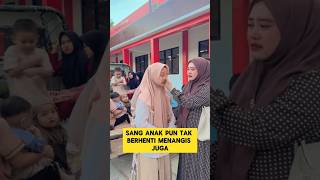 momen sedih ketika santriwati dan ibu menangis saat hendak berpisah ‼️#sedih #nangis #santri #mondok