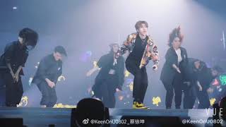 191012  Nine Percent  限定的记忆 演唱会- 蔡徐坤 Cai XuKun - Young (short ver) Fancam