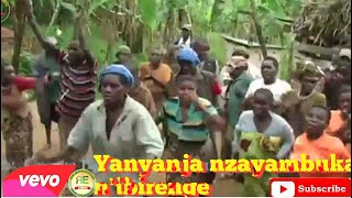 Yanyanja nzayambuka n'ibirenge hakurya nzahurirayo n'abera, Ayine Amani Yesu The Batwa dance abakiga