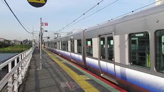 阪和線　２２５系５１００番台　浅香駅を出発　Hanwa Line 225 series 5100 series Departs from Asaka Station