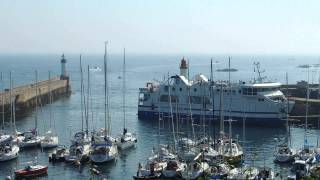 Ambiance dominicale à Port-Tudy