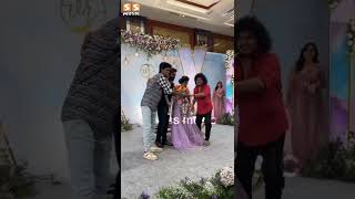 😂 மேடையில் Rithika-விடம் அடிவாங்கிய Pugazh, Bala - Rithika Tamil Selvi Marriage Video