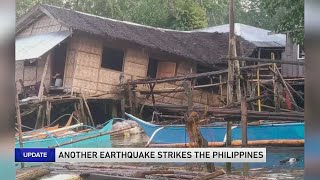 7.6 magnitude earthquake strikes off the southern Philippines, briefly prompting a tsunami warning