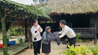 The homeless girl was deeply moved when Mr. Khang gave the old woman a jacket.