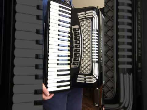 How The Accordion Works And How To Use It. - YouTube