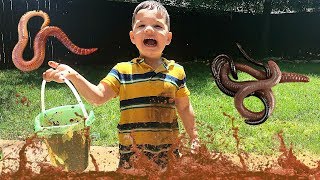 Caleb & Mommy Play Outside with Mud Pies & Muddy Puddles