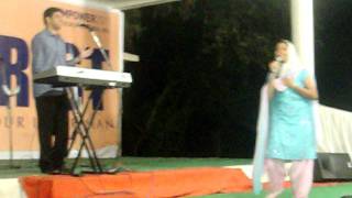 Nissi Stanley singing in Empower 2011 Raipur