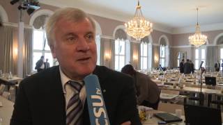 Seehofer zur Klausur in Kreuth: \