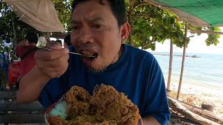 ร้านลับริมหาดแสงจันทร์ อาหารตามสั่งราคาถูก ปริมาณจุใจ กับบรรยากาศริมทะเลสุดชิล โหน่งโชว์