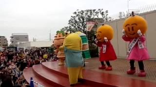 勝っタネ!くん、ふなっしー達とダンス