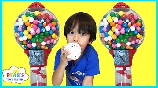 GIANT DUBBLE BUBBLE GUMBALL MACHINE Bubble Gum Challenge Giant JawBreaker Gross Sour Cry baby candy