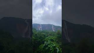 Nellliyampathy hill waterfalls🌨️🏞️💥✌️ #kerala #palakkad #nelliyampathy