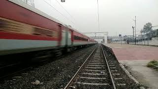 LHB trains thrashes || 12850 Pune - Bilaspur Exp, 12101 LTT - SHM Exp ||