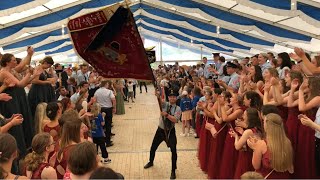 150 Jahre Feuerwehr Berching 2023 - Fahneneinzug ins Festzelt