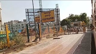 Sabarmati - Bhavnagar Intercity SF Express Train At Vastrapur Railway Station