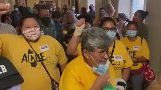 Escándalo que involucra a tres legisladores latinos sacude establecimiento político de Los Ángeles