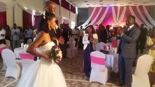 Ethiopian Wedding: የሙሽሮች አገባብ ቀላሉ | Bride \u0026 Groom entrance with protestant mezmur #4