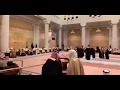 شاهد ردة فعل الفغم السريعه عند لمسه من الامير محمد بن سلمان رحمه الله