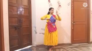 kathak - Demonstration of Hastaks in vilambit laya