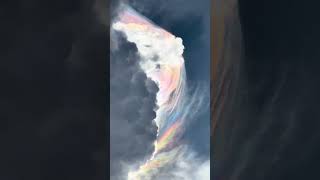 Extraordinary Rainbow-Colored Phenomenon Seen in Sky in Columbia - 1429996