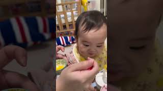 はじめてのみかん【10か月】#shorts #赤ちゃん #baby #離乳食 #first #babyfood #mandarinorange