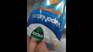 vicks vaponatural honey candies coats dry \u0026 itchy  throats #yummy #satisfying #amazing#asmr #shorts