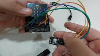 how to connect a HW-479 RGB LED module to a microbit