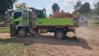 จัดมา 55หมื่น แพงหรือเปล่า Excavator Loading Truck