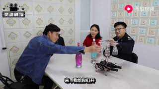 保安低调参加聚会被老同学羞辱，来电话开了免提，才知身份不一般