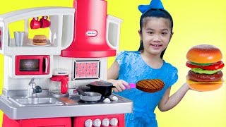 Hana Pretend Play w/ Hamburger \u0026 Hotdog Kitchen Food Cooking Kids Toys