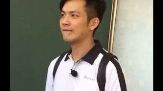 《我去上学啦》新生主题班会：钟汉良Wallace Chung再现“何以撑”展现Man Power