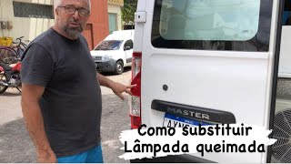 Como substituir lâmpada queimada na lanterna da Renault Master